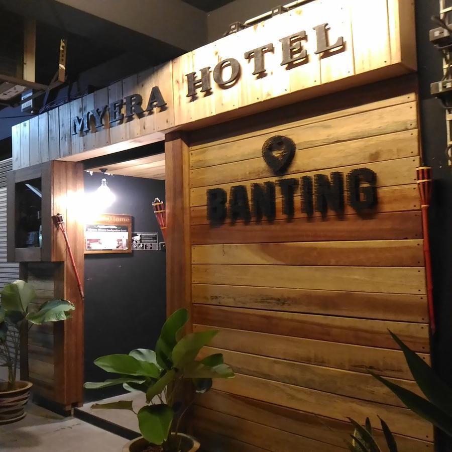 Myera Hotel Banting  Exterior photo